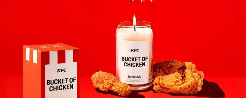 KFC-Kentucky-Fried-Chicken-Homesick-Candles-Buttery-Biscuits-Bucket-Of-Fried-Chicken-Car-Air-Freshener-Christmas-2.thumb.jpg.104d647fc40779d5cb56965ed3b7f48c